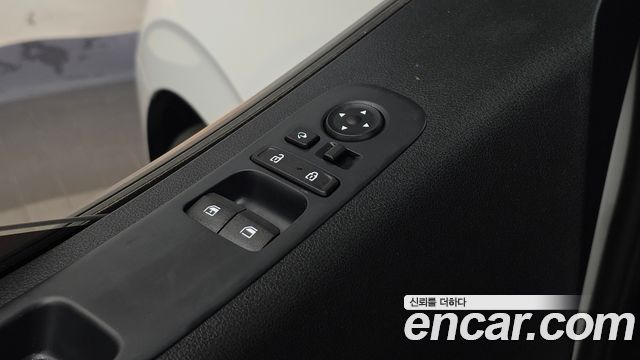 Hyundai Staria 2022 — photo 27