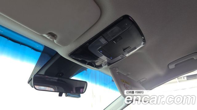 Hyundai Staria 2022 — photo 28