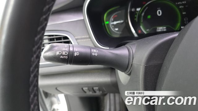 Renault Korea SM6 2019 — photo 26