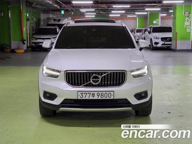 Volvo XC40 2020 — photo 2