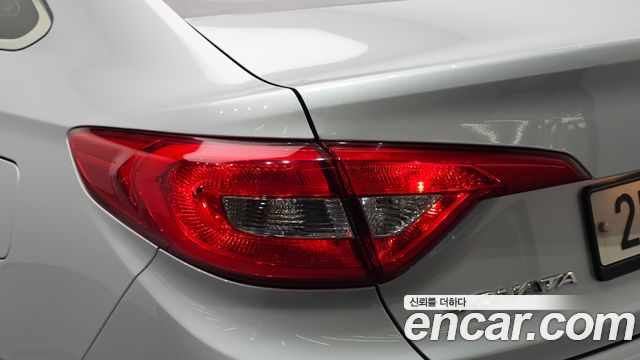 Hyundai Sonata 2015 — photo 9