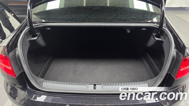 Volkswagen Passat 2018 — photo 20