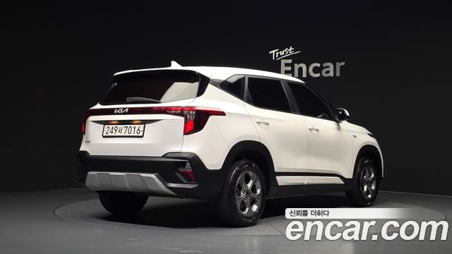 Kia Seltos 2023 — photo 2