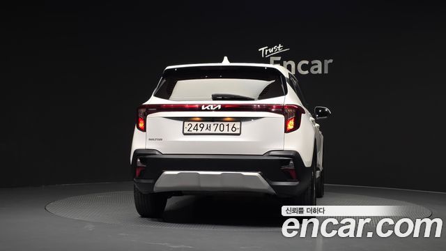 Kia Seltos 2023 — photo 4