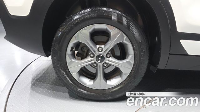 Kia Seltos 2023 — photo 5