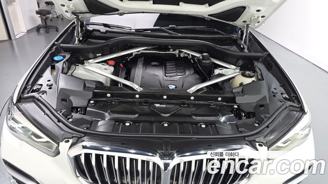 BMW X5 2021 — photo 6
