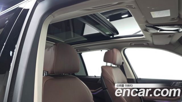 BMW X5 2021 — photo 22