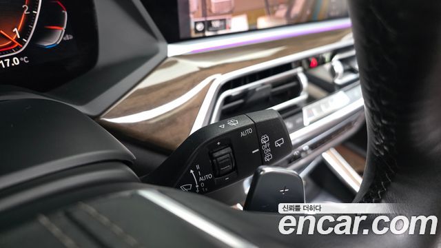 BMW X5 2021 — photo 28