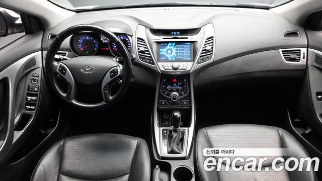 Hyundai AVANTE 2016 — photo 7