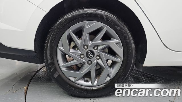 Hyundai AVANTE 2024 — photo 5
