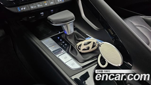 Hyundai AVANTE 2024 — photo 9