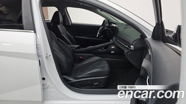 Hyundai AVANTE 2024 — photo 11