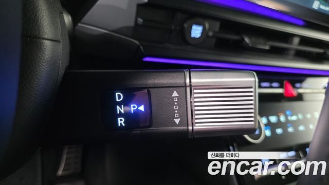 Hyundai Santafe 2025 — photo 12