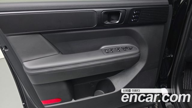 Hyundai Santafe 2025 — photo 14