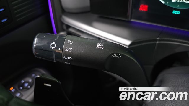 Hyundai Santafe 2025 — photo 33