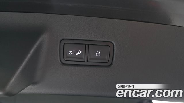 Hyundai Santafe 2025 — photo 34
