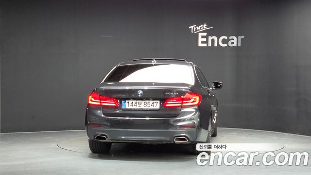 BMW 5-Series 2020 — photo 4