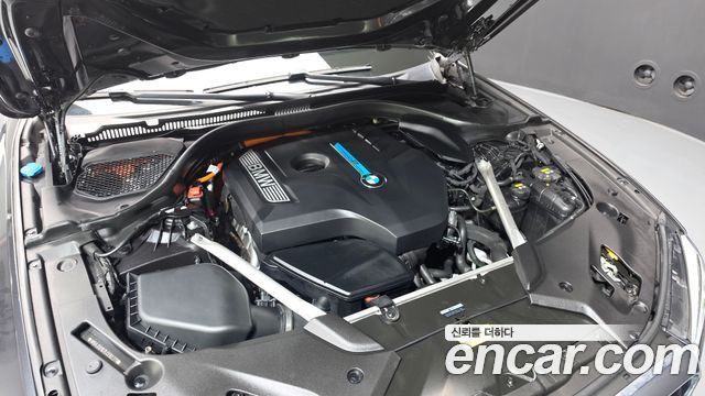 BMW 5-Series 2020 — photo 6