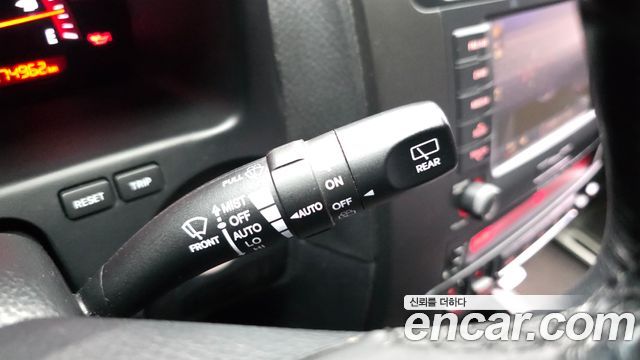 Kia Mohave 2015 — photo 28