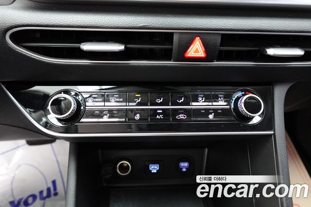 Hyundai Sonata 2023 — photo 15