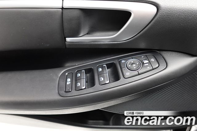 Hyundai Sonata 2023 — photo 16