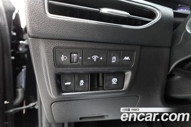 Hyundai Sonata 2023 — photo 17