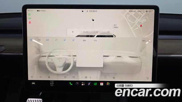 Tesla Model Y 2023 — photo 19