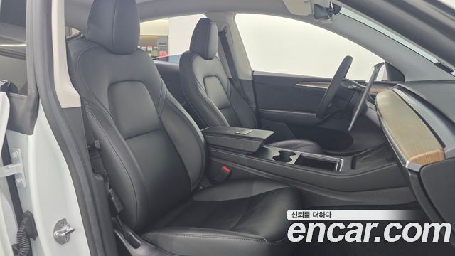 Tesla Model Y 2023 — photo 26