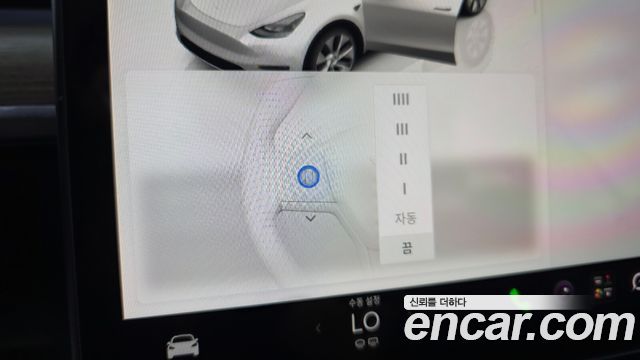 Tesla Model Y 2023 — photo 34
