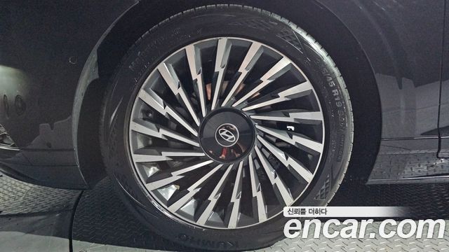 Hyundai Grandeur 2023 — photo 5