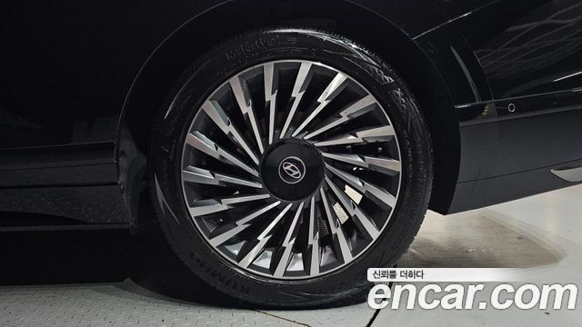 Hyundai Grandeur 2023 — photo 7