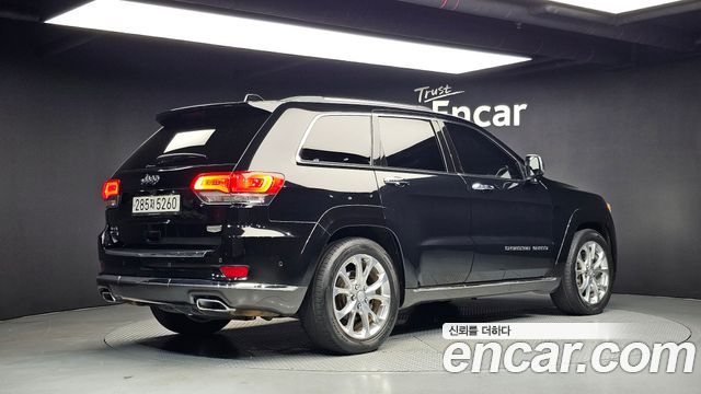 Jeep Cherokee 2020 — photo 2