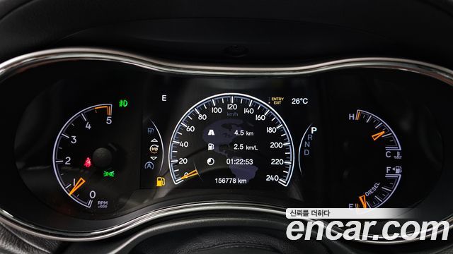 Jeep Cherokee 2020 — photo 8