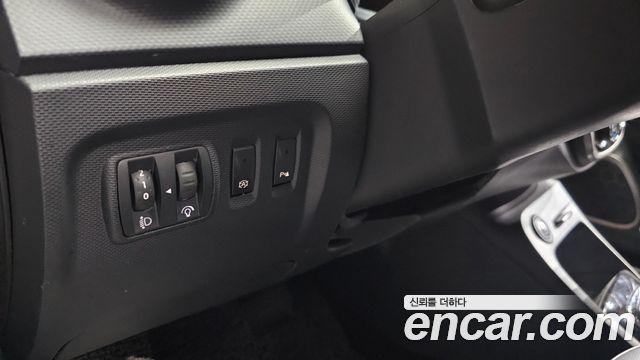 Renault Korea QM3 2016 — photo 22