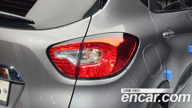 Renault Korea QM3 2016 — photo 9
