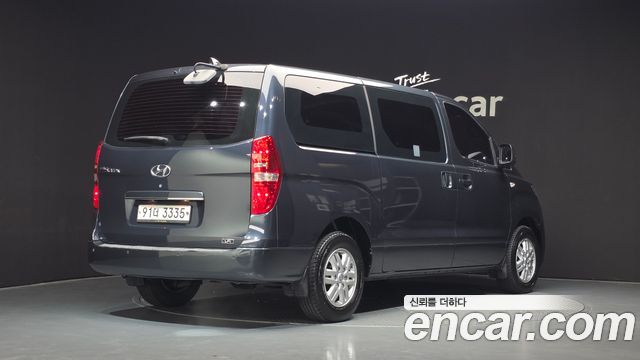 Hyundai Starex 2018 — photo 2
