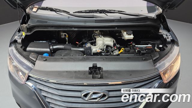 Hyundai Starex 2018 — photo 6