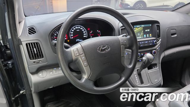 Hyundai Starex 2018 — photo 13