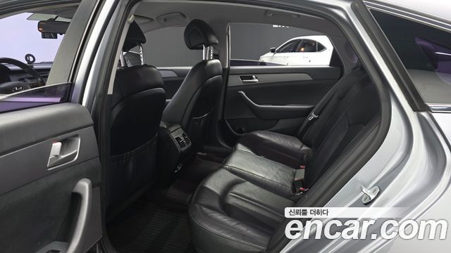 Hyundai Sonata 2016 — photo 17