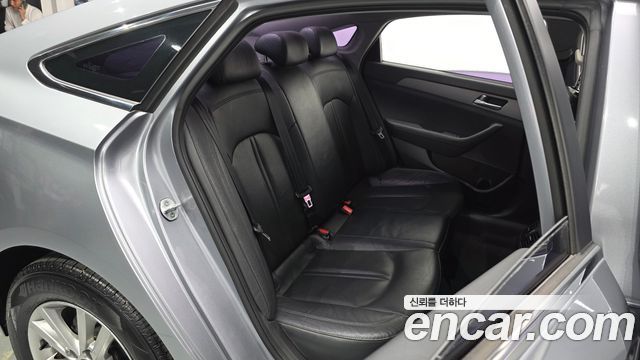 Hyundai Sonata 2016 — photo 18