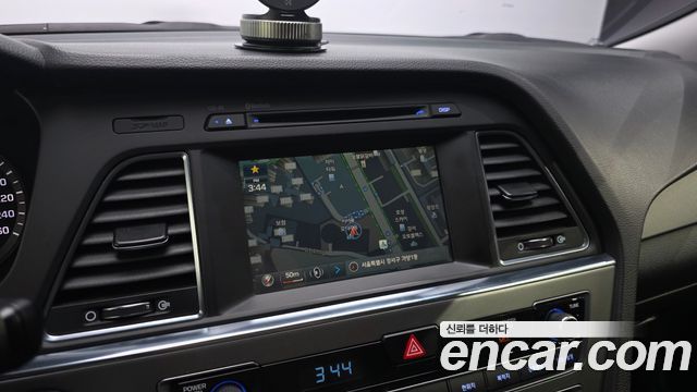 Hyundai Sonata 2016 — photo 21