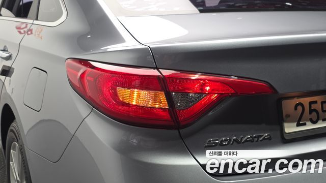 Hyundai Sonata 2016 — photo 9