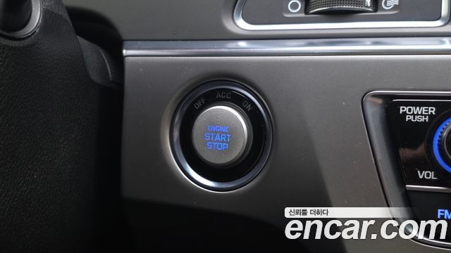 Hyundai Sonata 2016 — photo 29