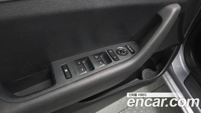 Hyundai Sonata 2016 — photo 30