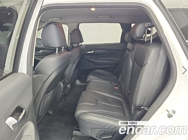 Hyundai Santafe 2022 — photo 12