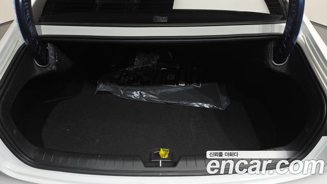Hyundai Grandeur 2027 — photo 25