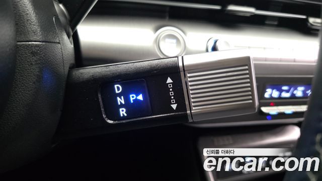 Hyundai Kona 2025 — photo 12
