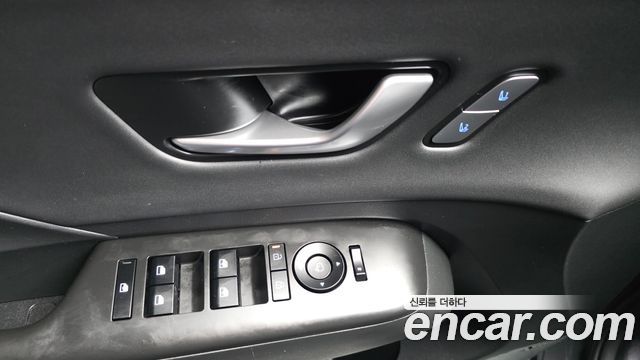Hyundai Kona 2025 — photo 31