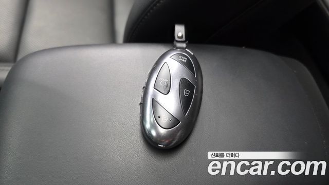 Hyundai Kona 2025 — photo 35
