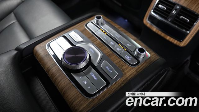 Kia K9 2022 — photo 31